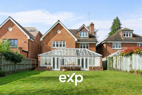 6 bed property, in St. Judes Road, £1,200,000
