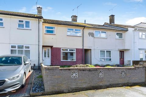 3 bed property, in Drumcliff Road, £155,000