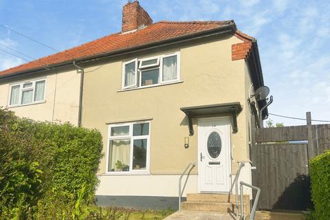 3 bed property, in Rowan Avenue, £415,000