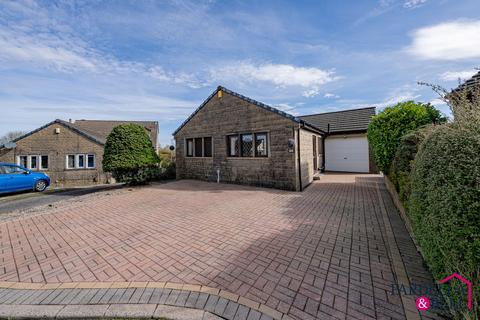 2 bed property, in Caldbeck Close, £245,000
