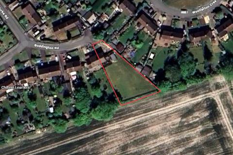 2 bed property, in Wendover, £725,000