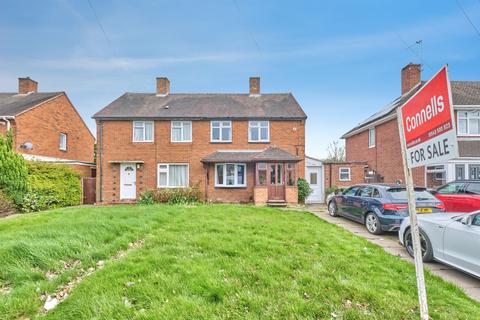 2 bed property, in Avon Road, £200,000