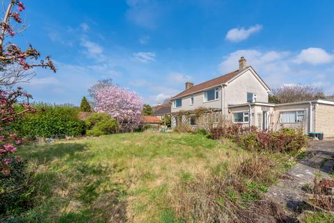 4 bed property, in Kent Street, £700,000