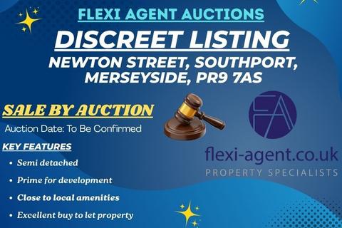 2 bed property, in Newton Street, £120,000