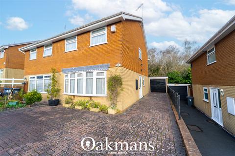 3 bed property, in Minton Road, £290,000