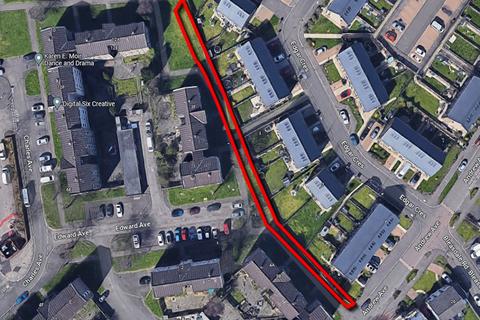 Studio, in Land At Rosslyn Way, £3,000