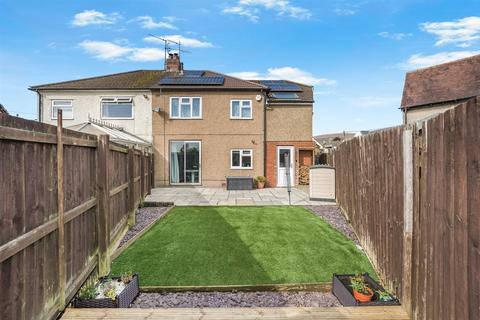 3 bed property, in Ty Mynydd, £285,000
