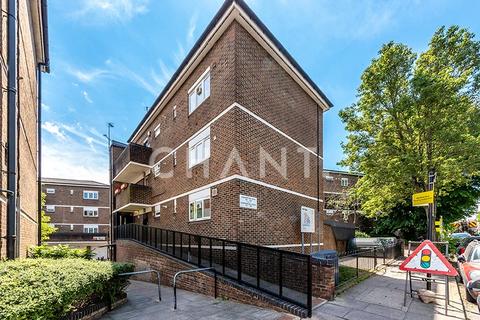 2 bed property, in Hungerford Road, £500,000