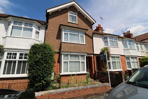 3 bed property, in Norfolk Road, £650,000