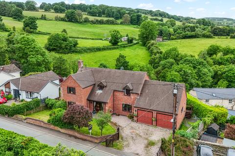 4 bed property, in Brooklands House, £625,000