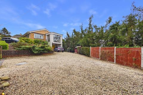 3 bed property, in Sandy Bank, £530,000