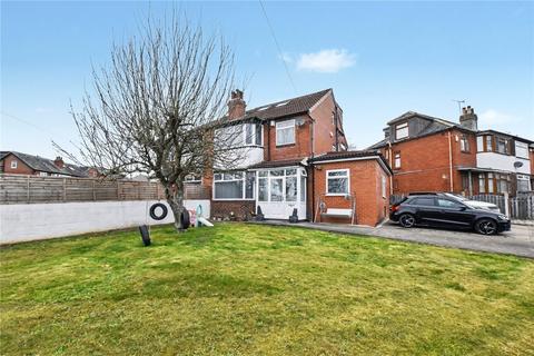 5 bed property, in Allerton Grange Avenue, £450,000