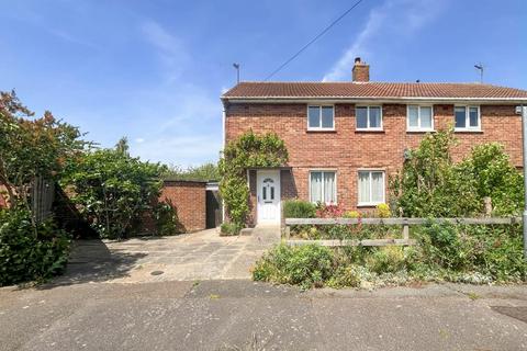 3 bed property, in Stanesfield Close, £500,000