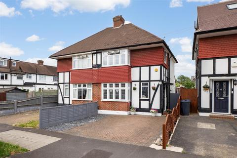 3 bed property, in Kingsbridge Road, £550,000