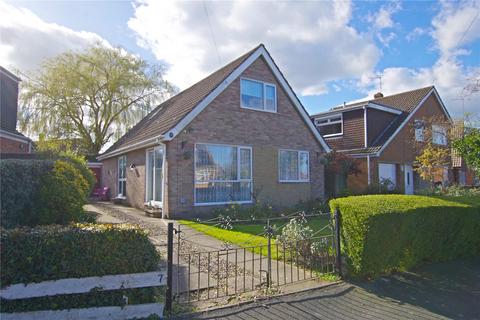 4 bed property, in Bellsgarth Road, £200,000