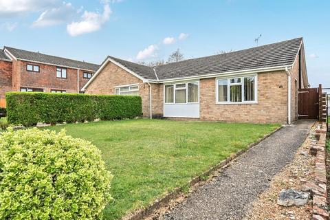2 bed property, in Eardley Avenue, £325,000