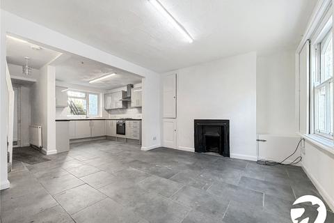 4 bed property, in The Terrace, £500,000