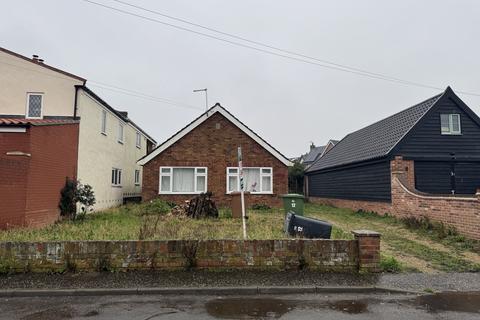 2 bed property, in 12 Filby Lane, £150,000