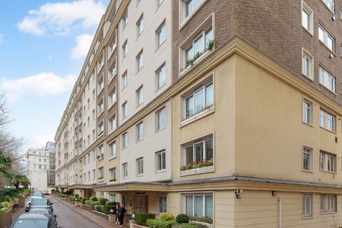 3 bed property, in Princes Gate, £1,250,000