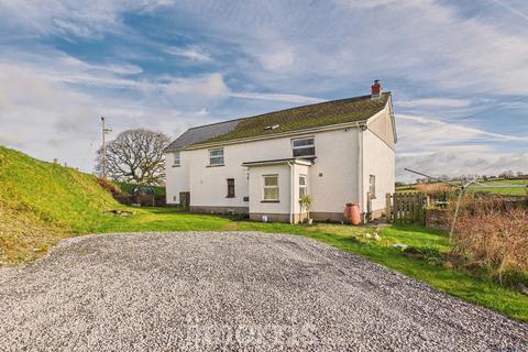 4 bed property, in Llanboidy, £595,000