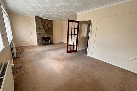 3 bed property, in Summergangs Drive, £179,000