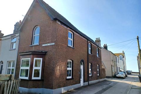 2 bed property, in 1 Railway Terrace, £145,000