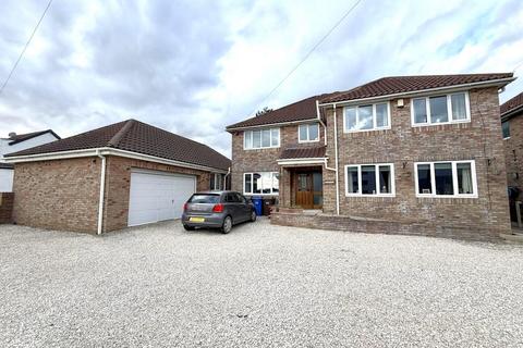 6 bed property, in Bishopdyke Road, £625,000