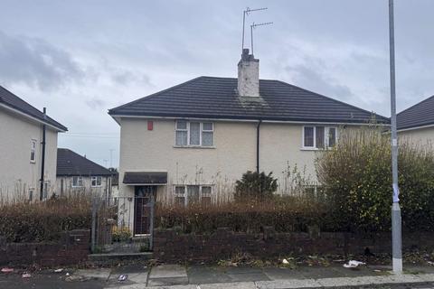 3 bed property, in Plymouth PL5, £110,000