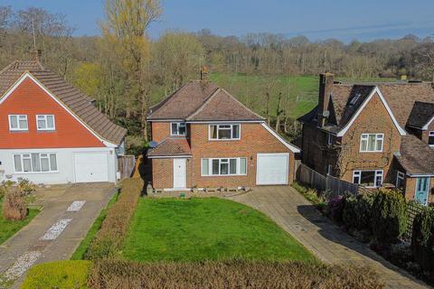 3 bed property, in Penland Road, £625,000