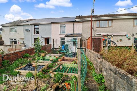 2 bed property, in School Road, £120,000