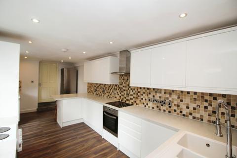 4 bed property, in Cheshire Road, £850,000