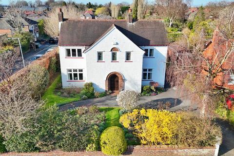 4 bed property, in Hulme Hall Avenue, £950,000