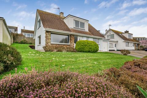 4 bed property, in Perhaver Park, £425,000