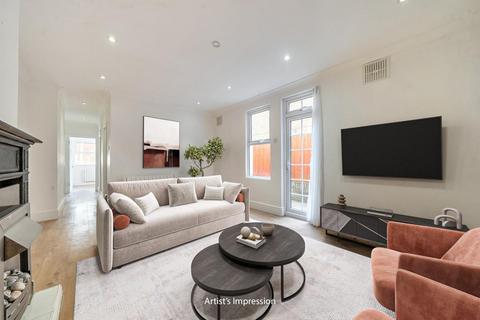 2 bed property, in Laleham Road, £300,000