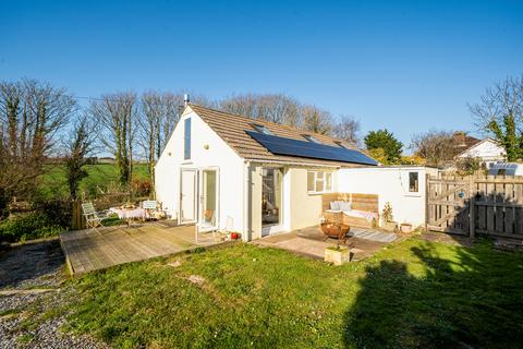 2 bed property, in Ringmore, £495,000