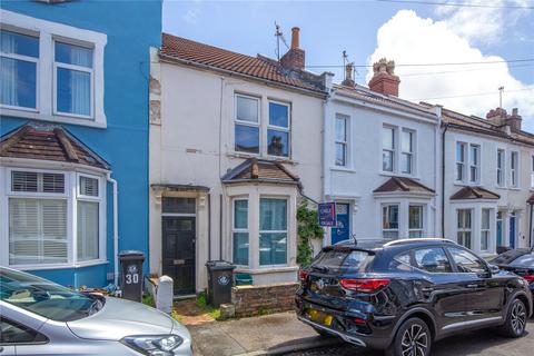 3 bed property, in Beech Road, £475,000