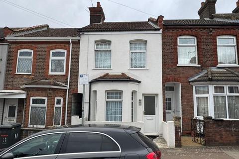 3 bed property, in Norman Road, £330,000