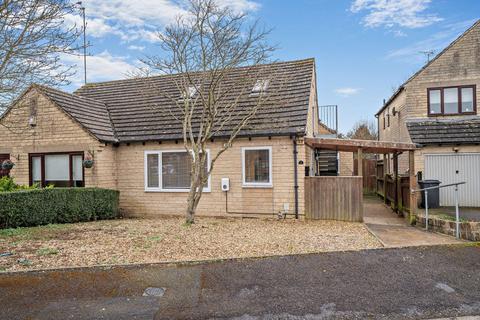 3 bed property, in Hammond Drive, £325,000
