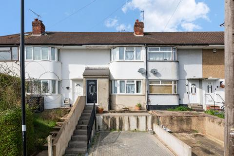 2 bed property, in Gonville Crescent, £475,000