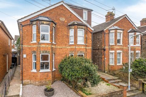 3 bed property, in Judd Road, £425,000