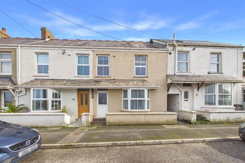 3 bed property, in Parka Road, £219,950