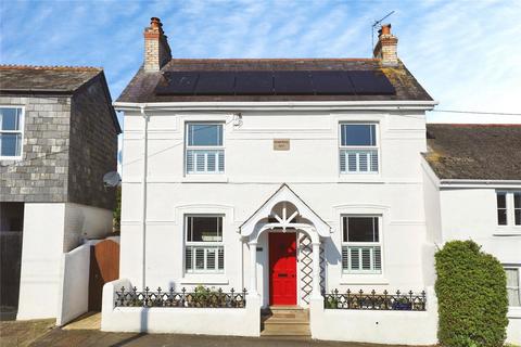 3 bed property, in Abbotsham, £435,000