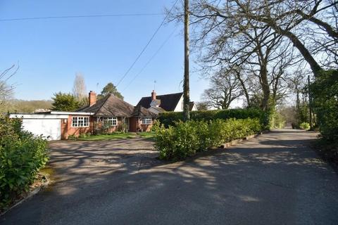 3 bed property, in Fir Tree Lane, £825,000