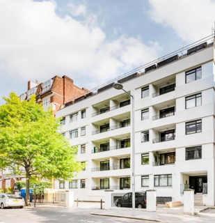 2 bed property, in Onslow Square, £1,150,000