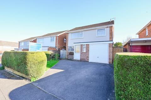 3 bed property, in Rempstone Road, £425,000