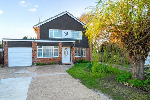4 bed property, in Ripley, £750,000