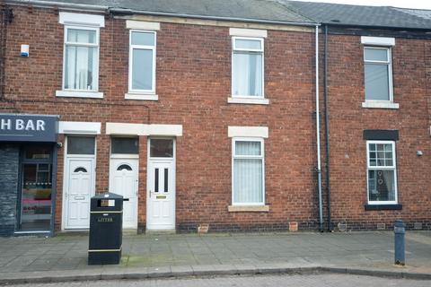 2 bed property, in Hedworth Lane, £50,000