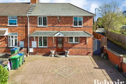 3 bed property, in Vimy Road, £260,000