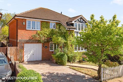 4 bed property, in Eldon Road, £759,500