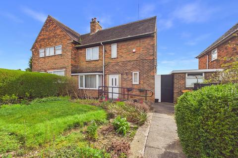 3 bed property, in Oakland Avenue, £185,000